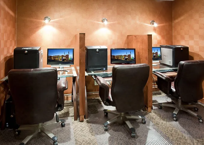 Surestay Plus Hotel By Best Western Albuquerque I-40 Eubank